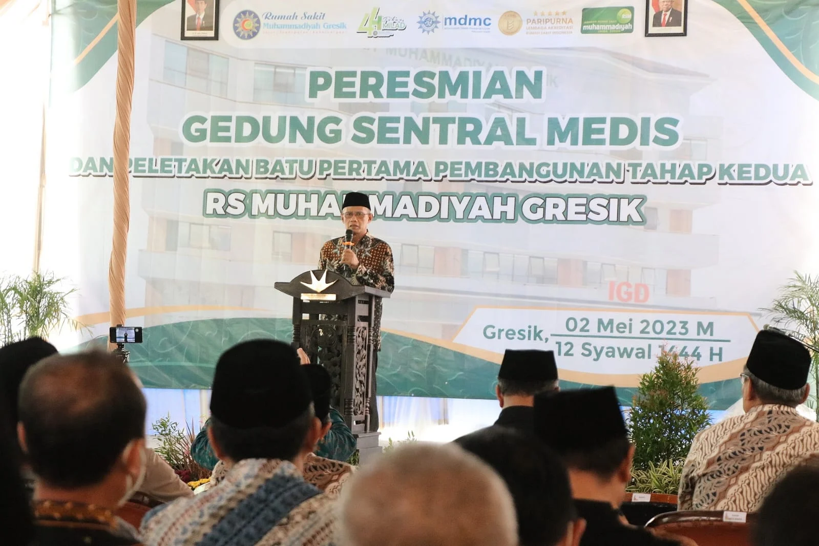Peresmian Gedung Sentral Perawatan